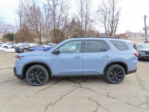 New 2026 Honda Pilot Black Edition image 3