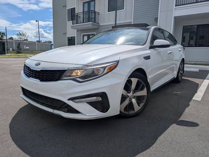 Used 2019 Kia Optima S w/ S Panoramic Sunroof Package