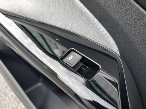Certified 2025 Volkswagen ID.4 Pro RWD image 14