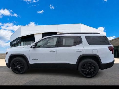 Certified 2023 GMC Acadia SLE w/ Driver Convenience Package AWD/4WD image 10