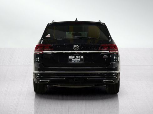 Used 2019 Volkswagen Atlas SEL R-Line AWD/4WD image 4