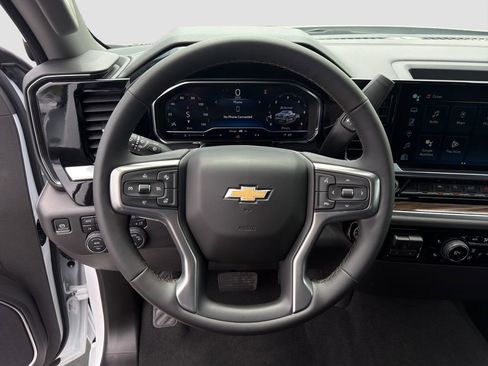 Used 2025 Chevrolet Silverado 1500 LT AWD/4WD image 10