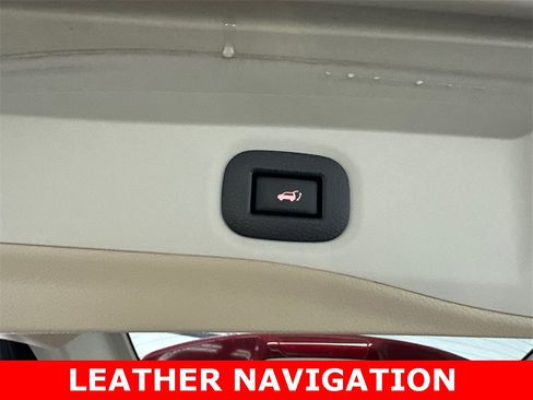 Used 2017 Nissan Rogue SL image 21