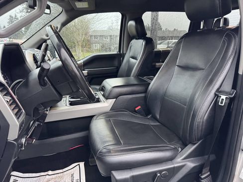 Used 2019 Ford F350 Lariat w/ Chrome Package image 16