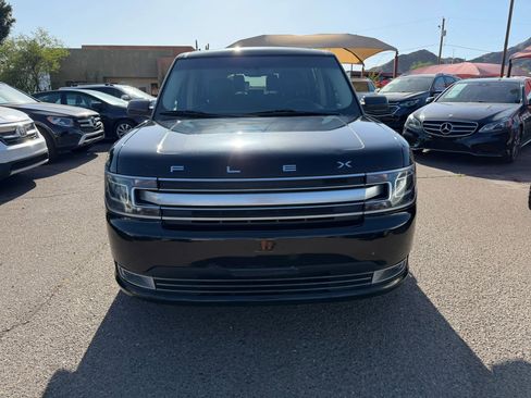 Used 2019 Ford Flex Limited FWD image 2