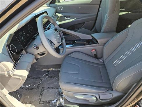 Certified 2024 Hyundai Elantra SEL image 14