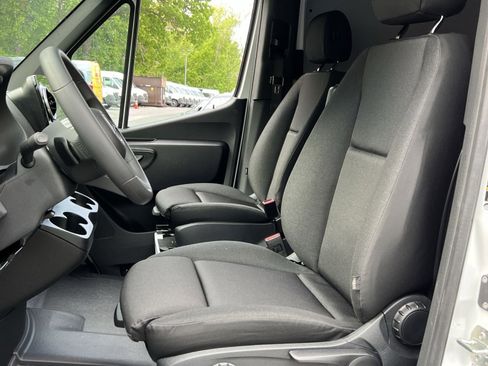 New 2025 Mercedes-Benz Sprinter 2500 image 11