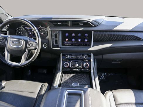 Used 2021 GMC Yukon Denali w/ Denali Premium Package image 20