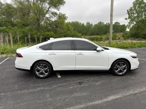 Used 2024 Honda Accord EX image 7
