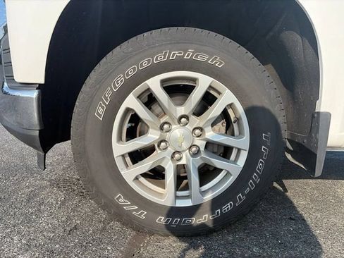 Used 2019 Chevrolet Silverado 1500 LT w/ All-Star Edition AWD/4WD image 11