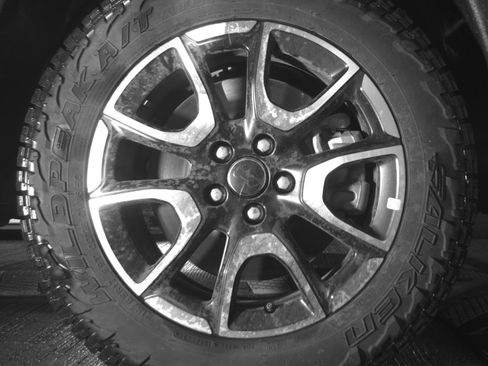 Used 2025 Jeep Compass Trailhawk AWD/4WD image 13