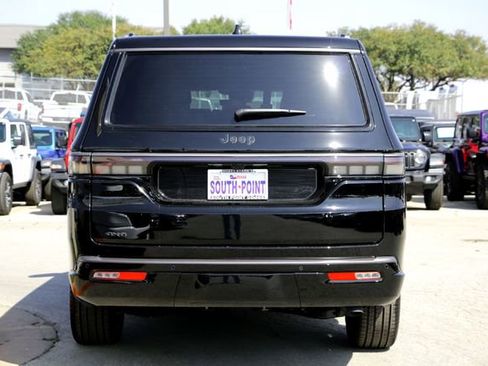 New 2026 Jeep Grand Wagoneer L Summit image 6