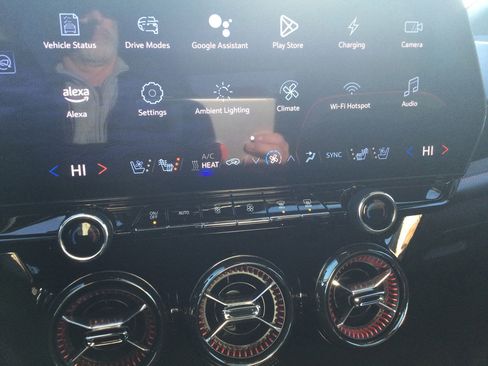 Used 2024 Chevrolet Blazer EV RS image 18