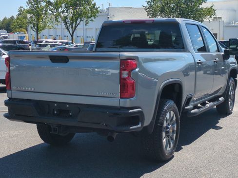 Used 2025 Chevrolet Silverado 2500 Custom w/ Custom Value Package AWD/4WD image 10