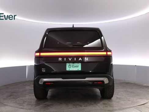 Used 2024 Rivian R1S Adventure AWD/4WD image 15