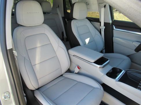 New 2026 GMC Terrain Denali w/ LPO, Floor Liner Package image 9