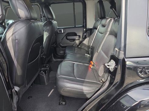 Used 2022 Jeep Wrangler Unlimited Willys image 31