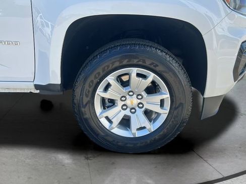 Used 2022 Chevrolet Colorado LT w/ Fleet Safety Package image 27