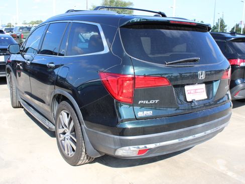 Used 2016 Honda Pilot Touring image 6