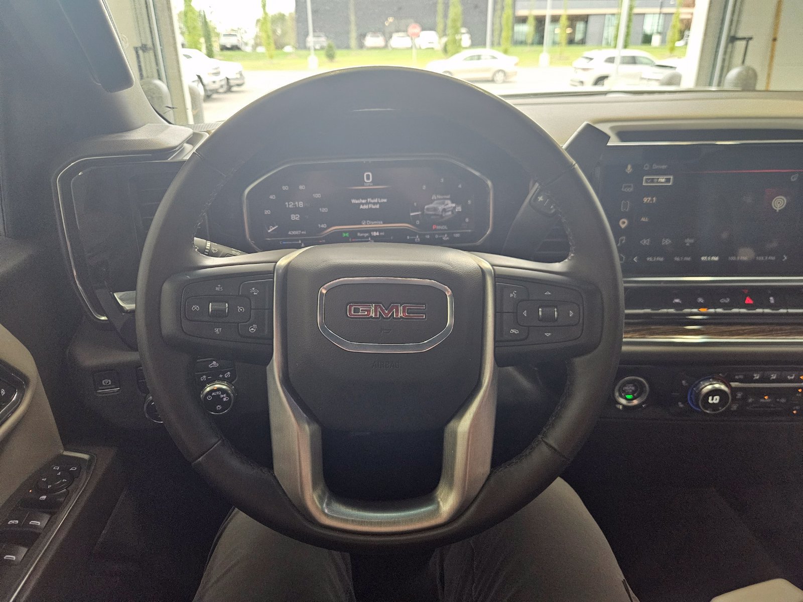 Used 2024 GMC Sierra 1500 SLE AWD/4WD image 17