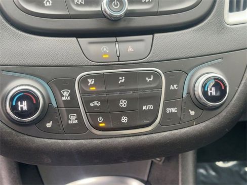 Used 2024 Chevrolet Malibu LT image 22