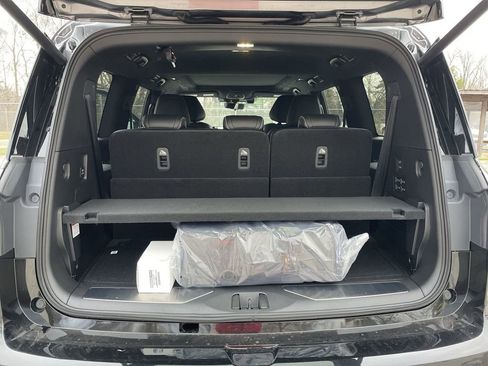 New 2026 INFINITI QX80 Autograph w/ Premium Cargo Package image 28