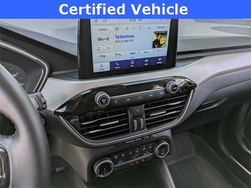 Certified 2022 Ford Escape SE w/ SE Sport Appearance Package image 13
