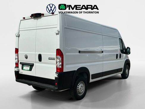 Used 2025 RAM ProMaster 2500 w/ Convenience Group FWD image 5