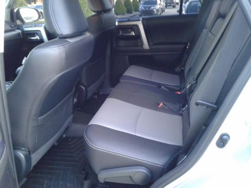 Used 2024 Toyota 4Runner SR5 Premium image 15