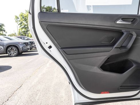Used 2019 Volkswagen Tiguan SEL Premium R-Line AWD/4WD image 29