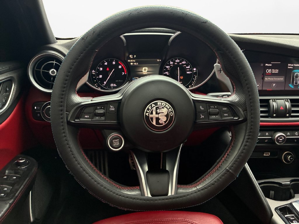 Used 2020 Alfa Romeo Giulia Ti Sport w/ Quick Order Package 22U Sport RWD image 20