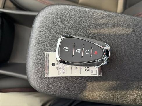 New 2026 Chevrolet Trax RS w/ Sunroof Package image 23