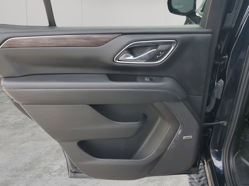 Used 2024 Chevrolet Tahoe Z71 w/ Z71 Off-Road Package image 17