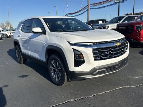 Used 2026 Chevrolet Equinox LT w/ LPO, Floor Liner Package image 2