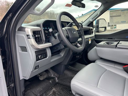 New 2026 Ford F350 XL w/ XL Chrome Package AWD/4WD image 26