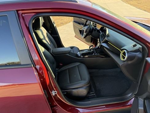 Used 2024 Chevrolet Trax ACTIV w/ Sunroof Package image 16