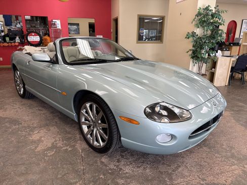 Used 2006 Jaguar XK8 Base image 39
