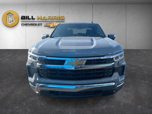 Used 2024 Chevrolet Silverado 1500 LT AWD/4WD image 2