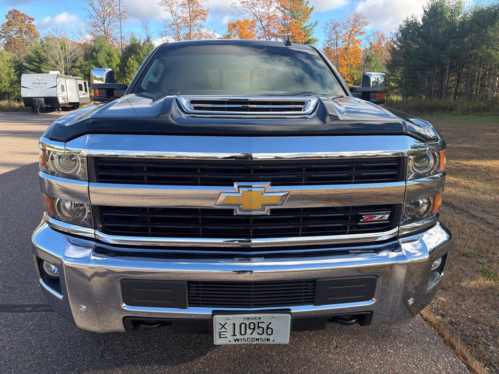 Used 2017 Chevrolet Silverado 2500 LTZ w/ Duramax Plus Package AWD/4WD image 2