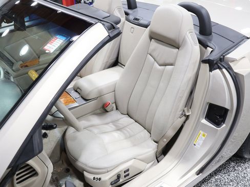 Used 2006 Cadillac XLR 2dr Convertible image 37