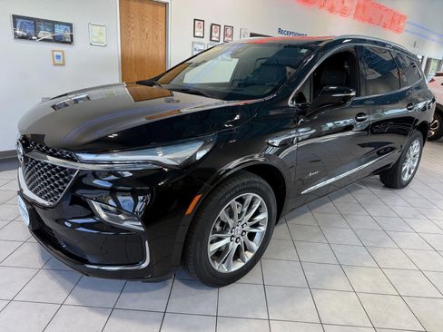 Used 2023 Buick Enclave Avenir w/ Avenir Technology Package image 3