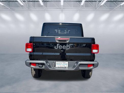 New 2026 Jeep Gladiator Sport AWD/4WD image 5
