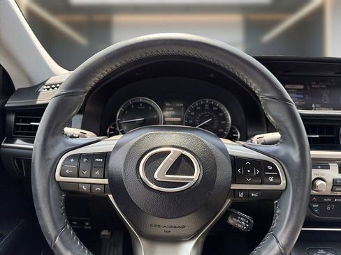 Used 2017 Lexus ES 350 w/ Accessory Package 2 FWD image 19