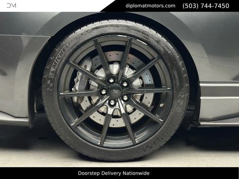 Used 2016 Ford Mustang Shelby GT350 w/ Technology Package image 40