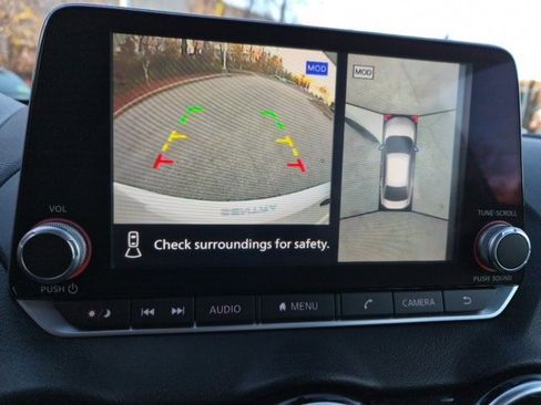 Used 2022 Nissan Sentra SR w/ SR Premium Package image 21