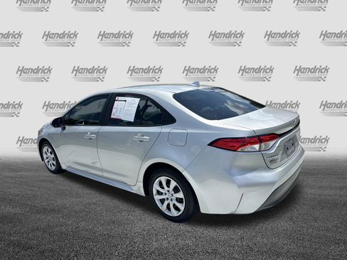 Certified 2025 Toyota Corolla LE FWD image 8
