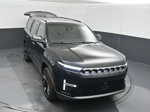 New 2026 Jeep Grand Wagoneer Summit AWD/4WD image 48