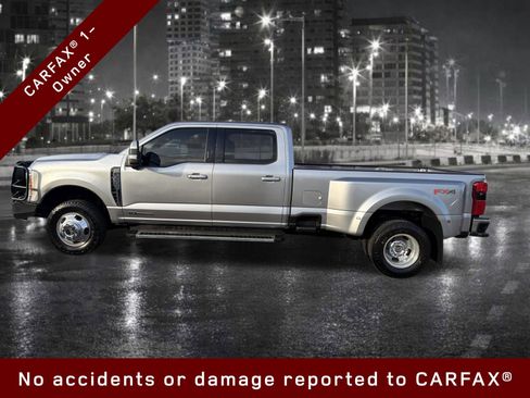 Used 2023 Ford F350 Lariat w/ FX4 Off-Road Package image 4