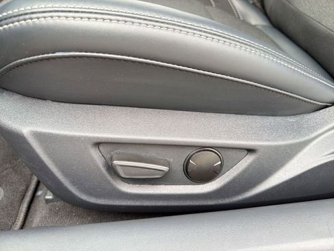 Used 2025 Ford Mustang Coupe RWD image 13
