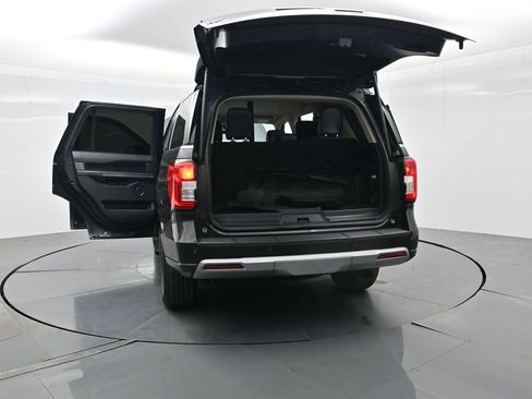 Used 2024 Ford Expedition XLT image 43